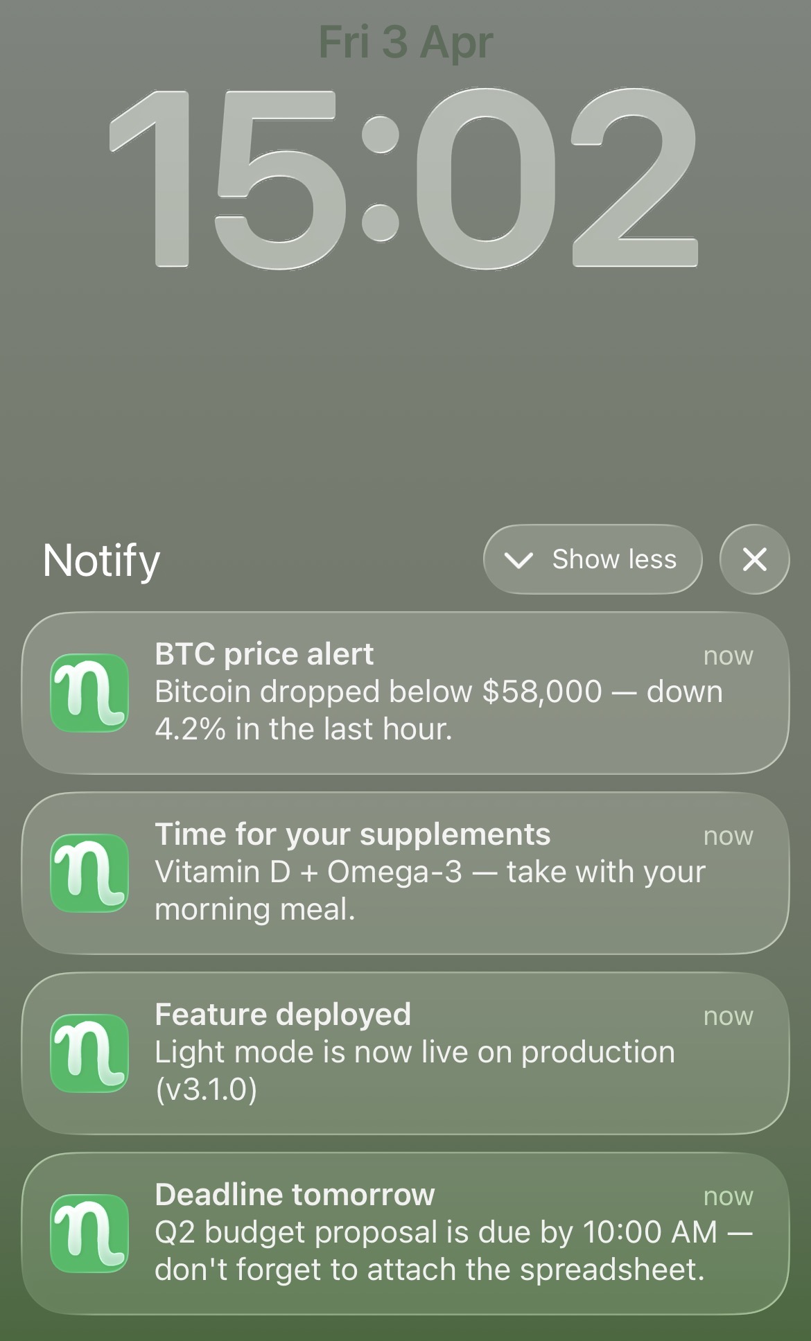 Notify App showing a push notification on an iPhone lock screen